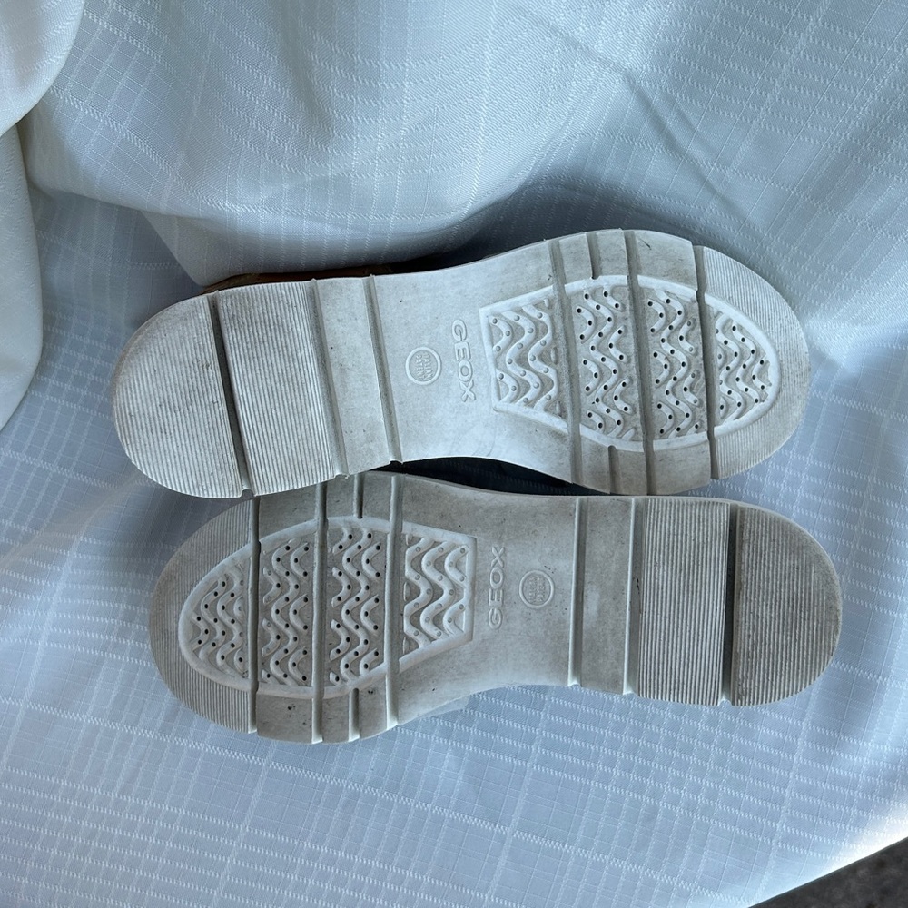 Geox Stylish Tan and White Women's Sandals sz8 - Picture 13 of 13